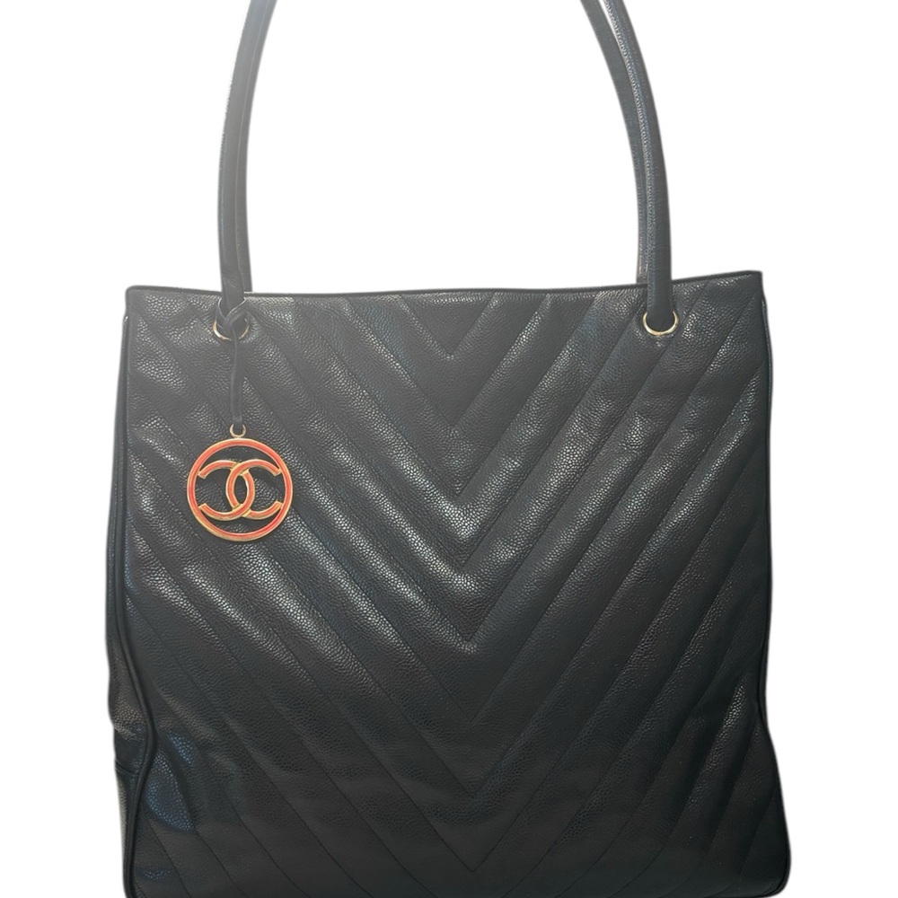 CHANEL Black Shoulder Bag with Chevron Quilting